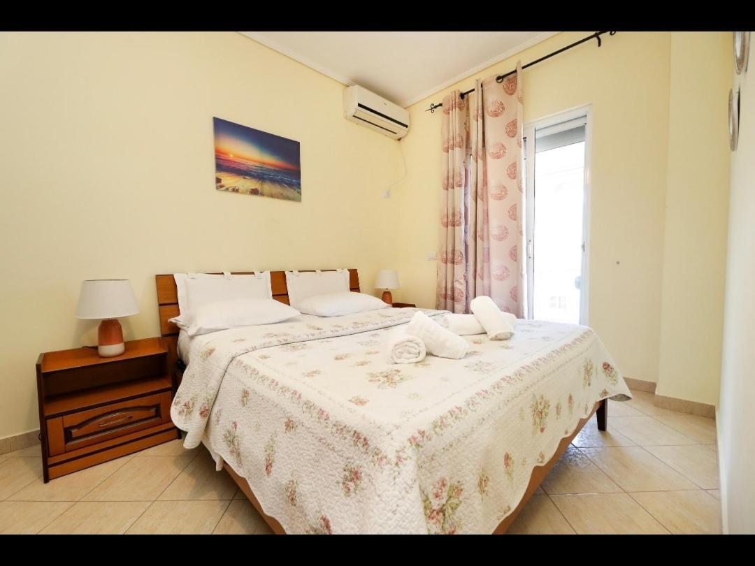 Apartments Athina Orikum Eksteriør bilde
