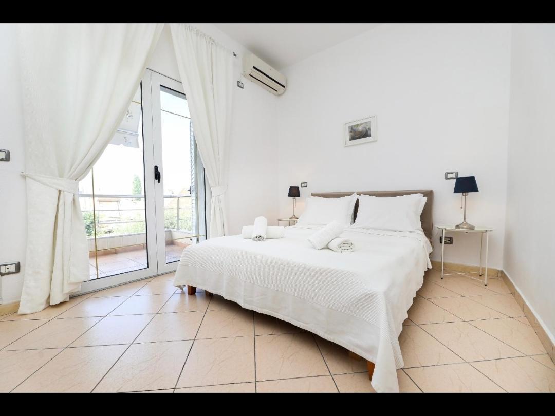 Apartments Athina Orikum Eksteriør bilde